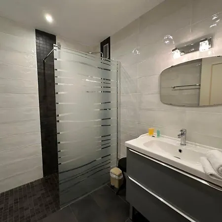 Apartment A017-charmant 2 Pieces A 200m De La Croisette Cannes